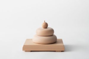 百年木材　かがみ餅-栂