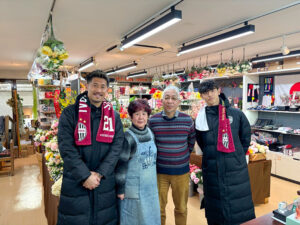 ヴィッセル神戸の新井章太選手と山内翔選手