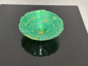 虹彩陽刻末広器
